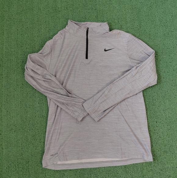 Nike Other - Nike Dri Fit Long Sleeve 1/4 Zip Lightweight Top Size Medium